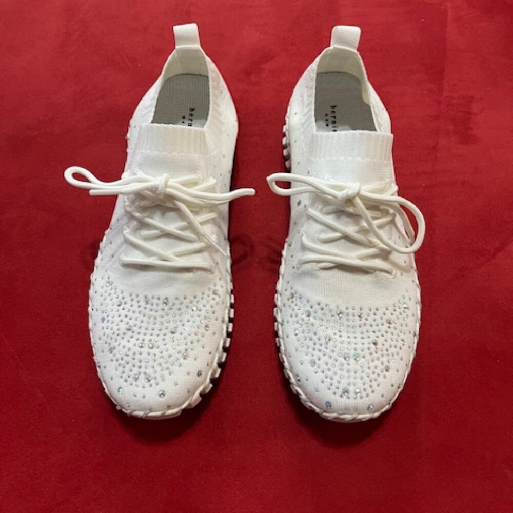 Bernie Mav Gravity Crystal White Shoe Size 39
